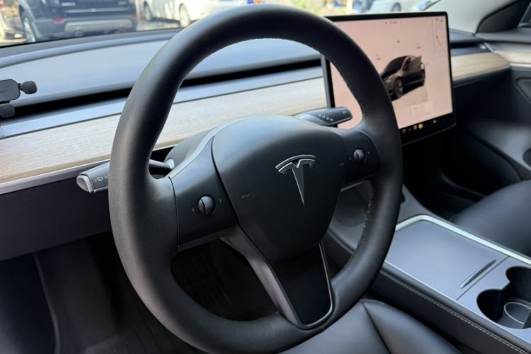 Used Tesla Model 3 2022 Rear-Wheel-Drive Version