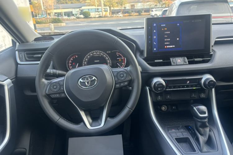 Used Toyota RAV4 2021 2.0L CVT Two-Wheel Drive Fashion PLUS Edition
