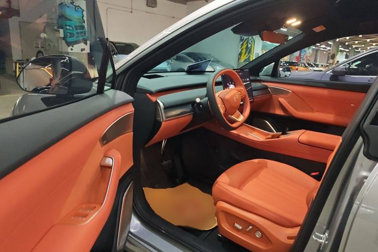 Used ONVO L60 2024 60 kWh Rear-Drive Version
