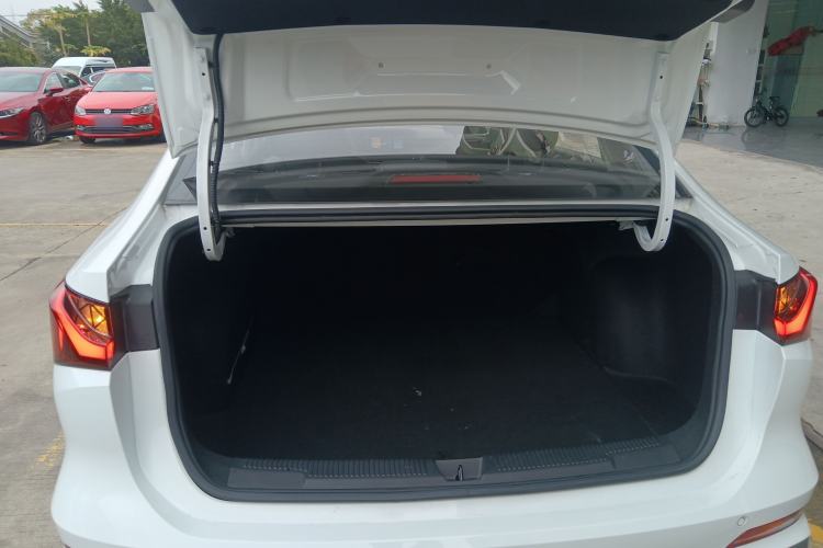 Used Roewe i5 2024 1.5L CVT Luxury Edition
