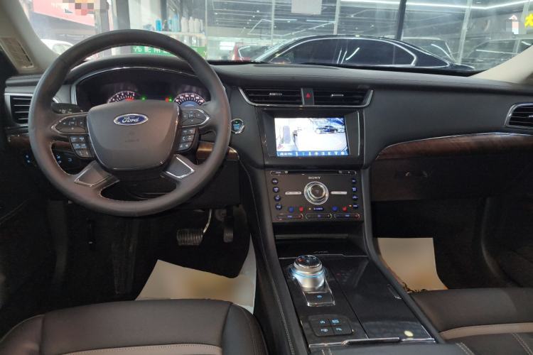 Used Ford Taurus 2017 EcoBoost 245 Flagship Model
