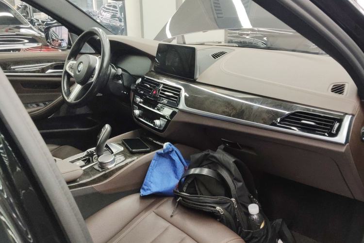 Used BMW 5 Series 2019 Restyled 525Li M Sport Package