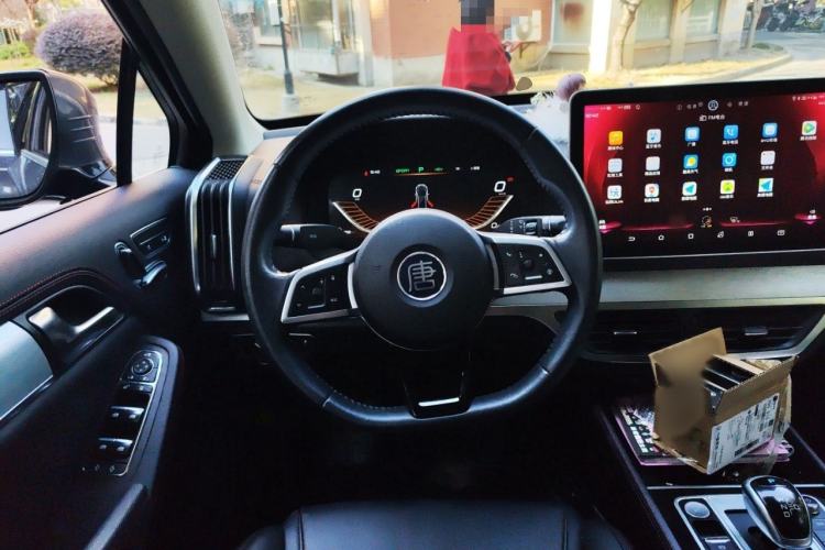 Used BYD Tang New Energy 2019 DM 2.0T All-Wheel Drive Smart Connectivity Enjoyment Model 7 Seats China VI Standard