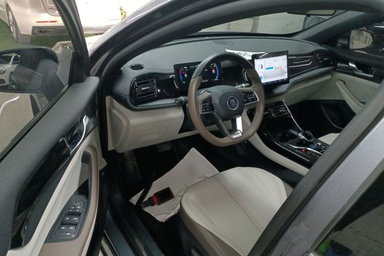 Used BYD Qin PLUS 2023 Champion Edition DM-i 55KM Leading Model
