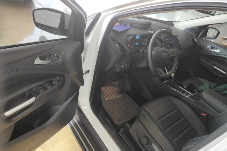 Used Ford Kuga 2019 EcoBoost 180 Two-Wheel-Drive Platinum Edition China VI Standard
