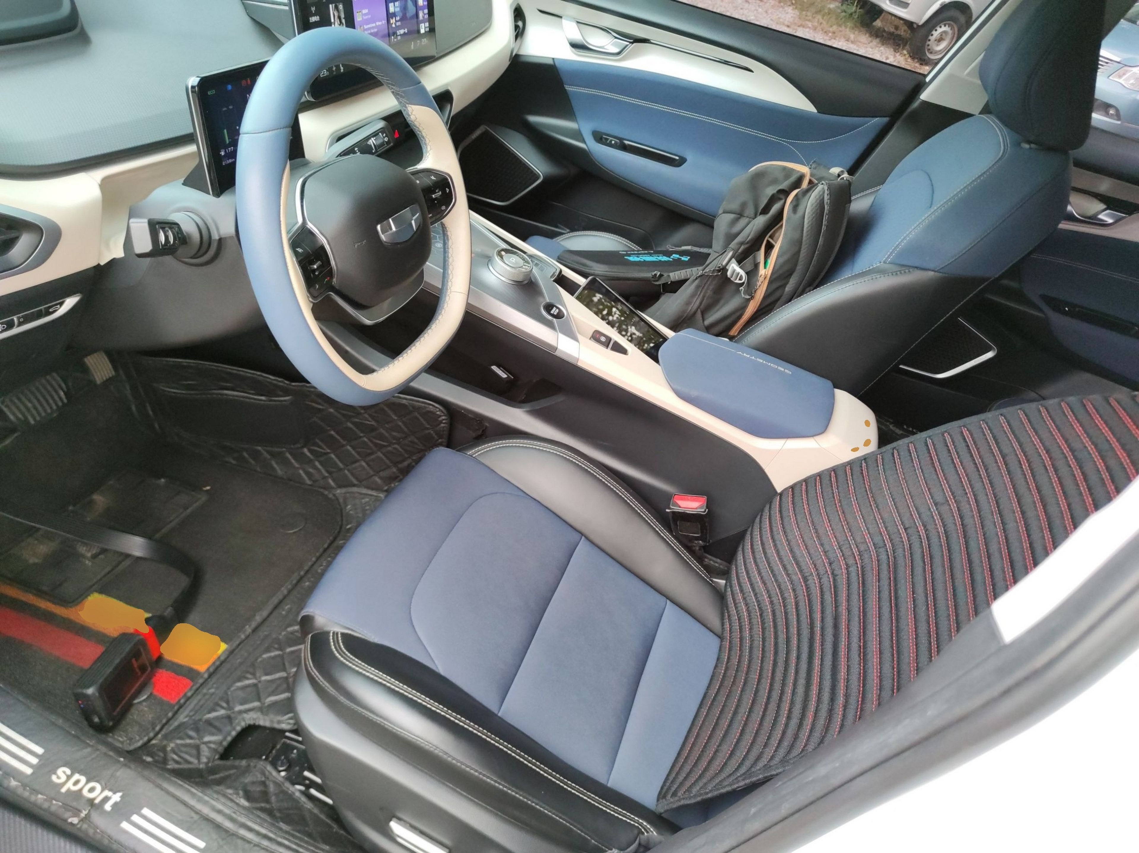 Переднее сиденье в автомобиле