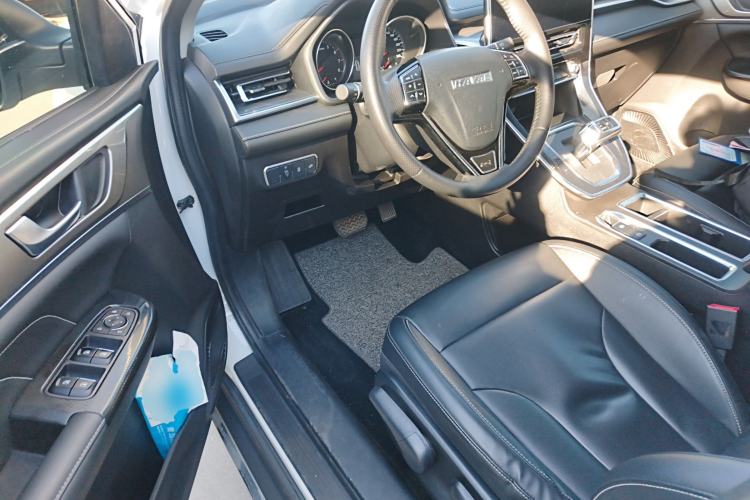 Used Haval M6 2021 PLUS 1.5T DCT Luxury Smart Connectivity Model