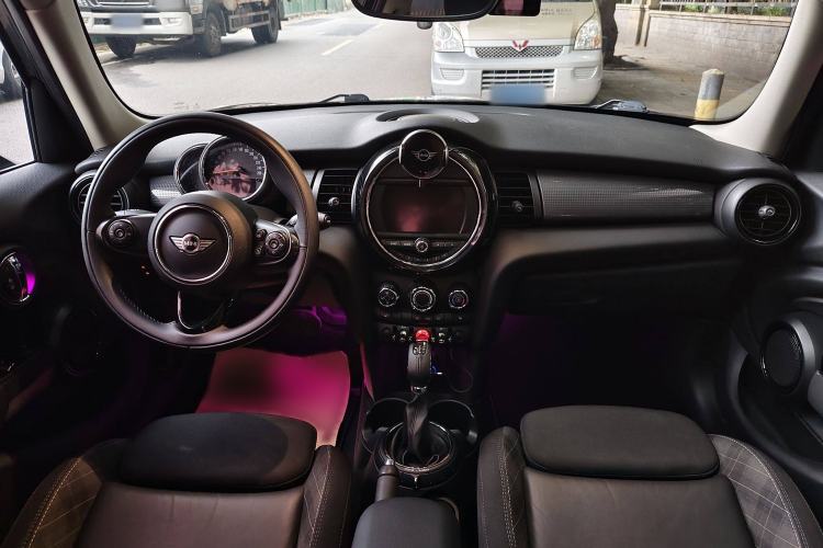 Used  MINI 2016 1.5T COOPER Five-Door Edition
