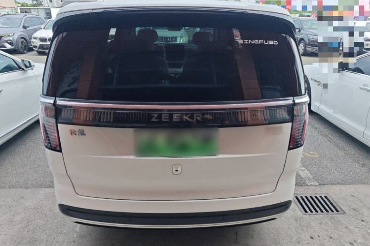 Used Zeekr 009 2022 WE Edition

