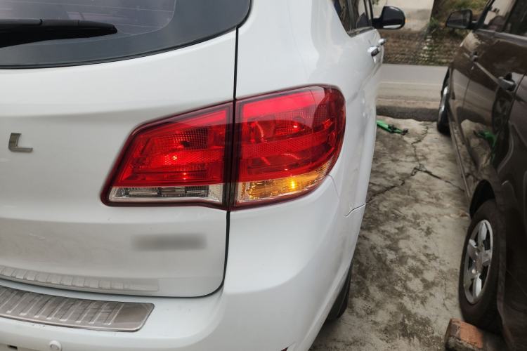 Used Haval H6 2013 Upgraded Model 1.5T Manual Two-Wheel Drive Elite Version