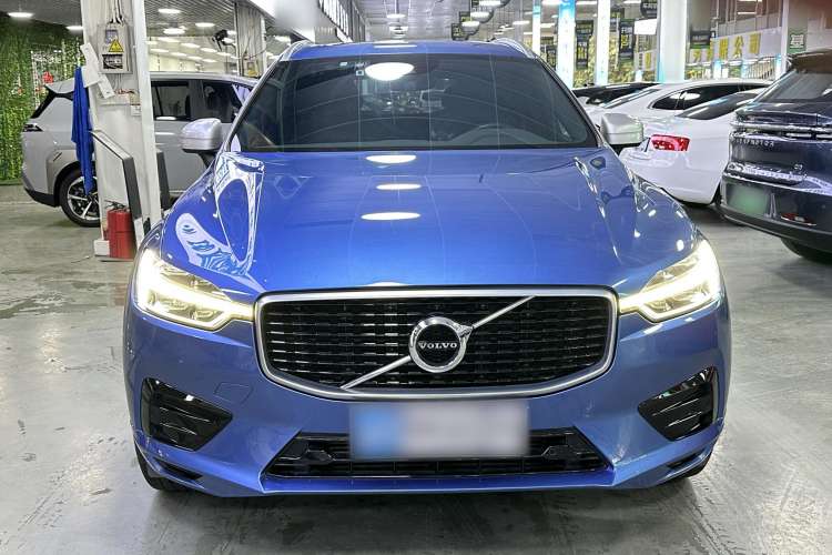 Used Volvo XC60 2019 T5 4x4 Smart & Dynamic Sport Edition China VI Standard