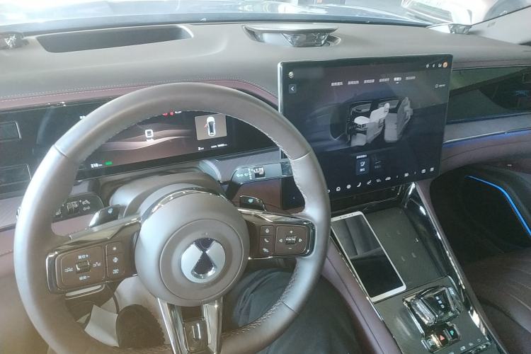 Used Denza Z9GT 2024 1100 Four-Wheel Drive Ultra Version
