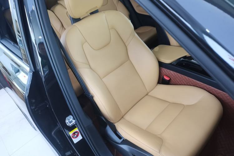 Used Volvo XC90 2018 T6 Zhiyi Edition 7-Seater
