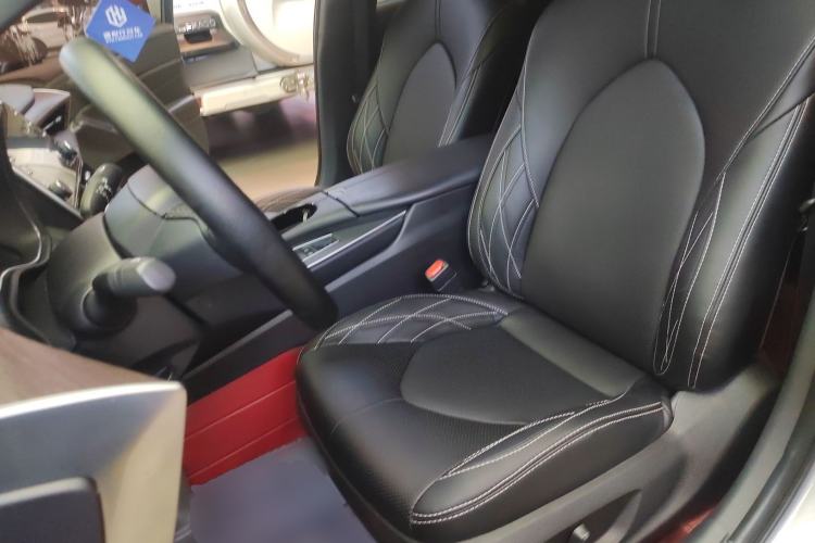 Used Toyota Avalon 2019 2.0L Ambition Edition China VI
