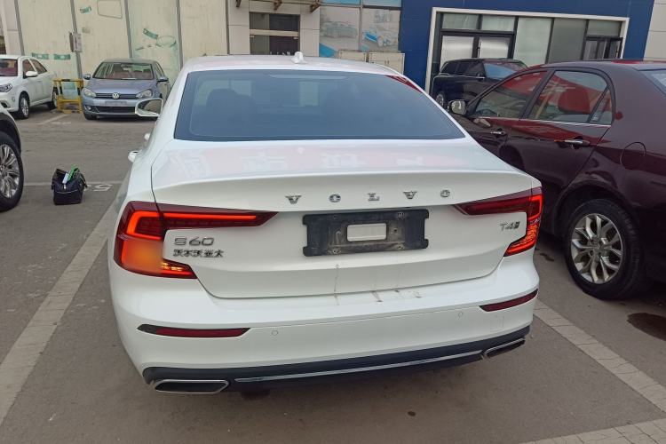 Used Volvo S60 2020 T4 Zhiyuan Luxury Edition