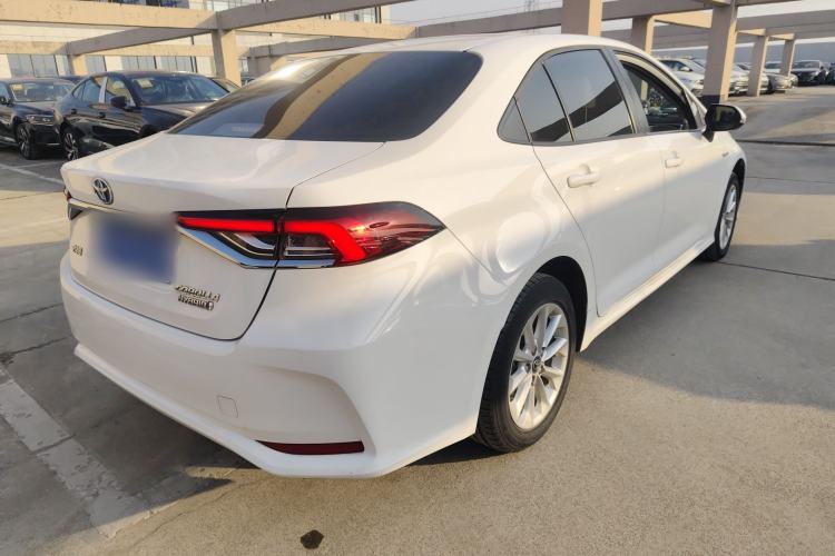 Used Toyota Corolla 2021 Dual-Motor 1.8L E-CVT Elite Edition

