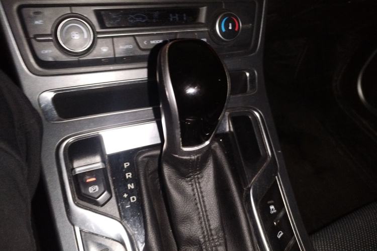 Used Geely Auto Vision S1 2018 1.5L CVT FENGXING Model
