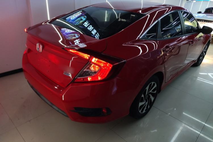 Used Honda Civic 2016 220TURBO CVT Luxury Edition
