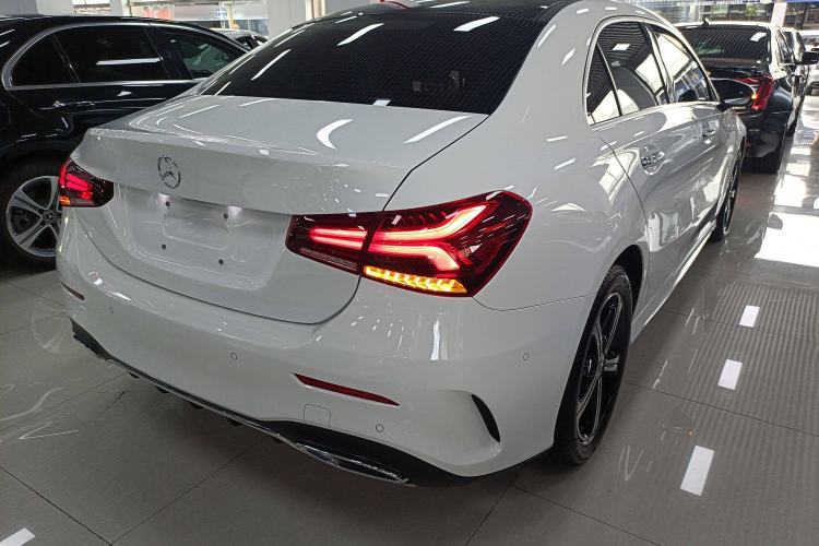 Used Mercedes-Benz A-Class 2022 Revised Version A 200 L Sport Sedan Fashionable Style

