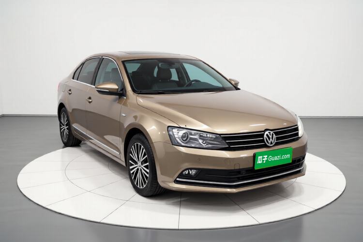 Used Volkswagen Sagitar 2017 230TSI Automatic Luxury Edition