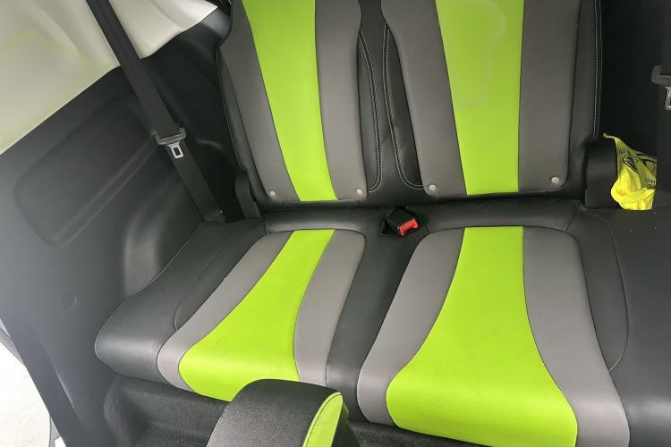 Used Roewe Clever 2021 302 km New Four-Seater Super-Efficient Version