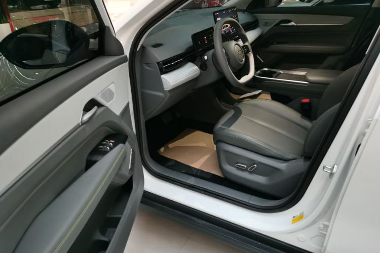 Used Bestune Yueyi 03 2025 445km Joyful Edition