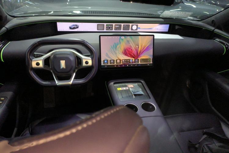 Used  07 2024 Max Extended-Range Edition
