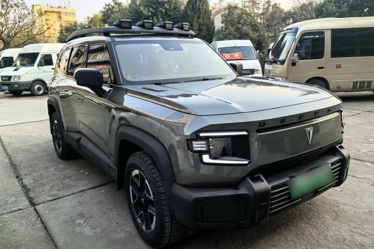 Used  G318 2024 Four-Wheel-Drive Air Suspension Model
