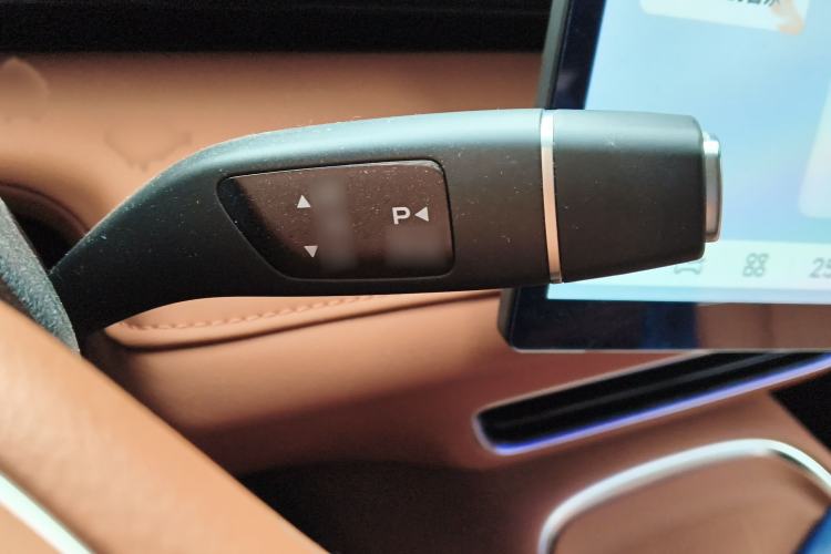 Used  S07 2023 200Max Range-Extended Version
