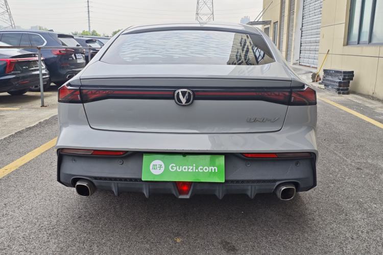 Used Changan UNI-V 2022 1.5T Smart Navigation Version
