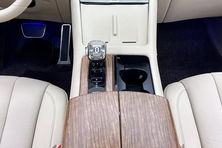 Used Hima AITO M7 2024 1.5T Intelligent Driving 4WD Max Edition 5 Seats
