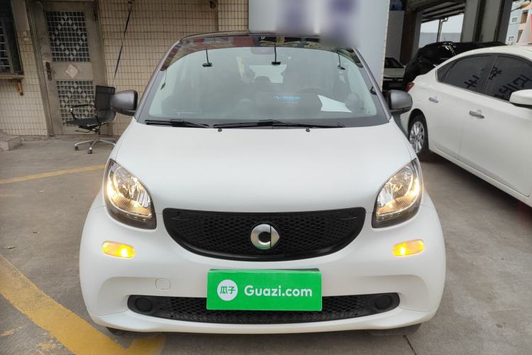 Used  fortwo 2018 0.9T 66kW Hardtop Pioneer Edition China V Emission Standard
