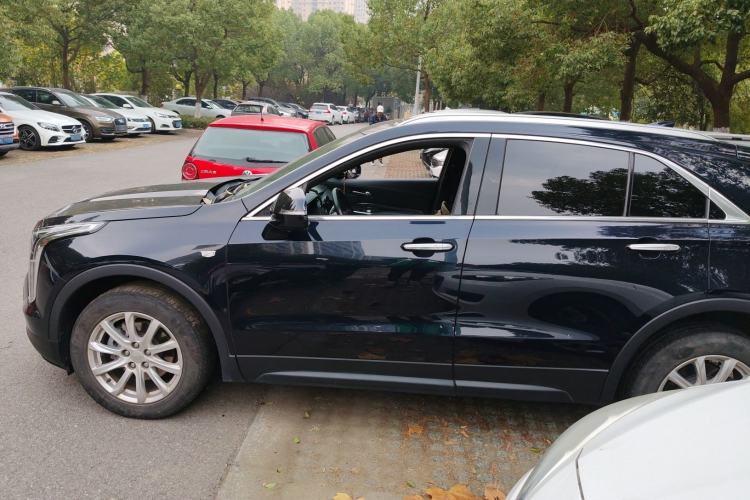 Used Cadillac XT4 2021 28T Two-Wheel Drive Tech Edition
