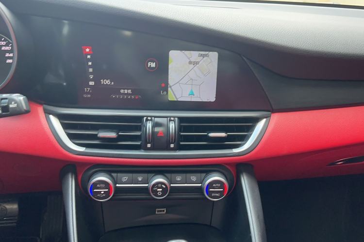 Used Alfa Romeo Giulia 2017 2.0T 200HP Luxury Edition