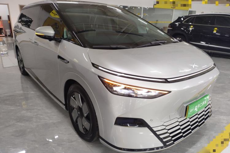 Used XPeng X9 2024 702 Ultra-Long Range Max
