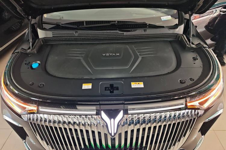 Used VOYAH Dream 2025 PHEV Four-Wheel-Drive Flagship Kunpeng Edition
