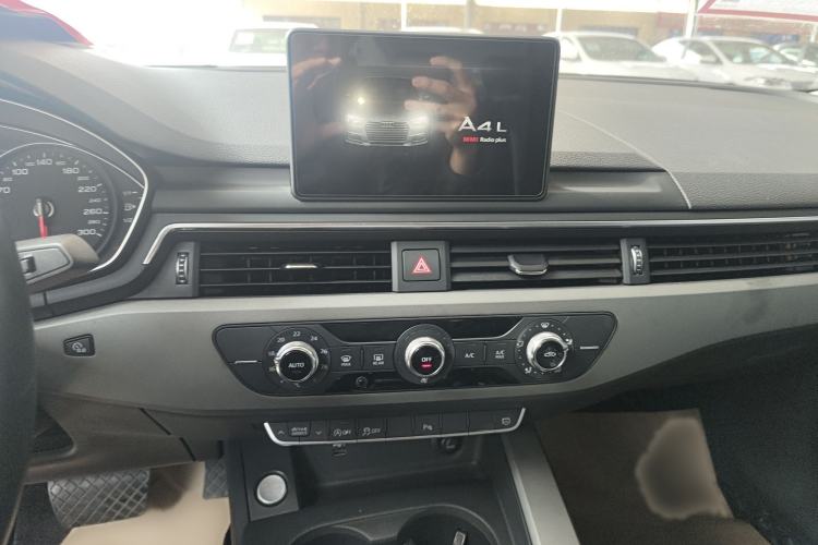 Used Audi A4L 2019 40 TFSI Ambition China VI