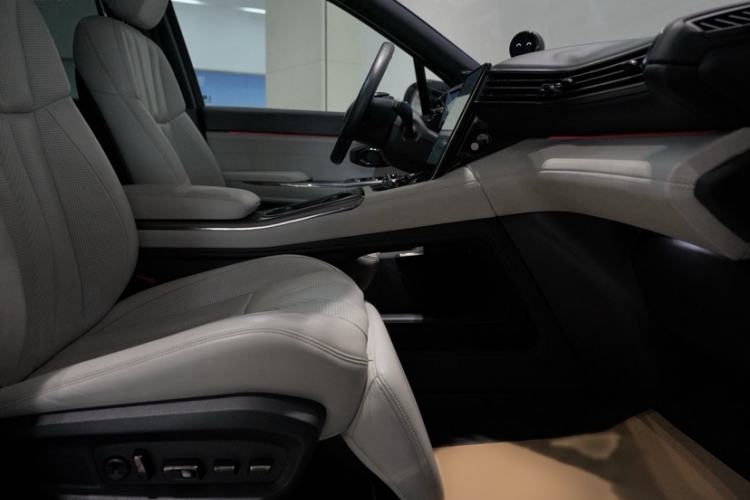 Used Nio ES8 2020 580 km Range Signature Edition Six-Seater Version
