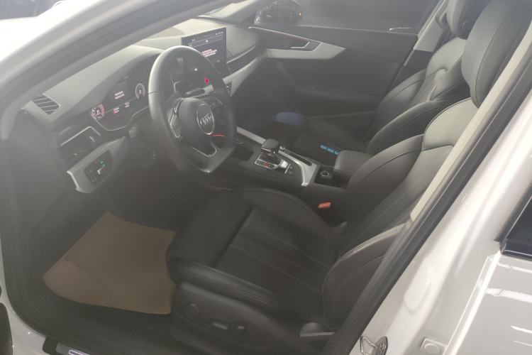 Used Audi A4L 2022 40 TFSI Luxury Dynamic Model