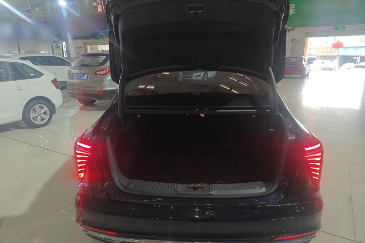 Used Hongqi H5 2023 1.5T DCT Smart Connect Flagship Edition
