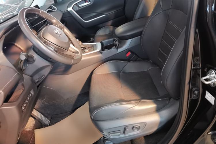 Used Toyota Wildlander 2023 Dual-Motor 2.5L E-CVT Four-Wheel Drive Prestige Edition