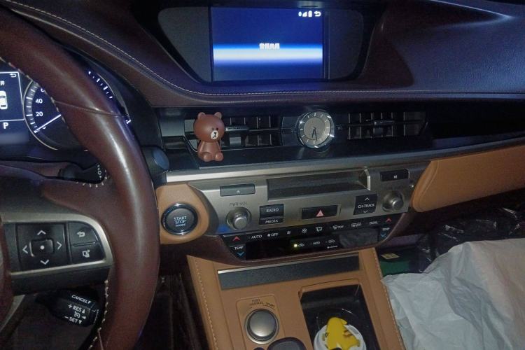 Used Lexus ES 2015 200 Elite Edition
