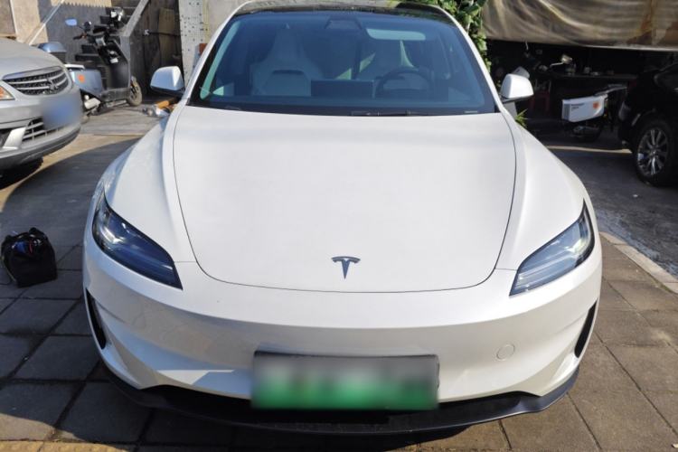 Used Tesla Model 3 2024 High-Performance All-Wheel-Drive Version