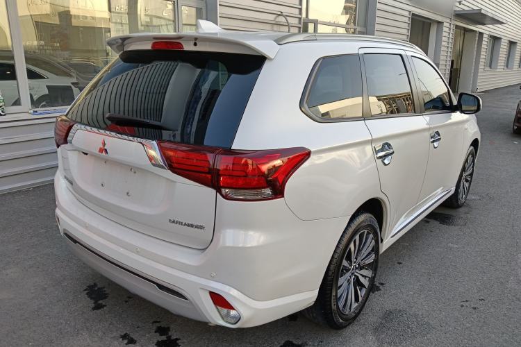 Used Mitsubishi Outlander 2021 Revised Version 2.0L Two-Wheel Drive Comfort Edition 5 Seats
