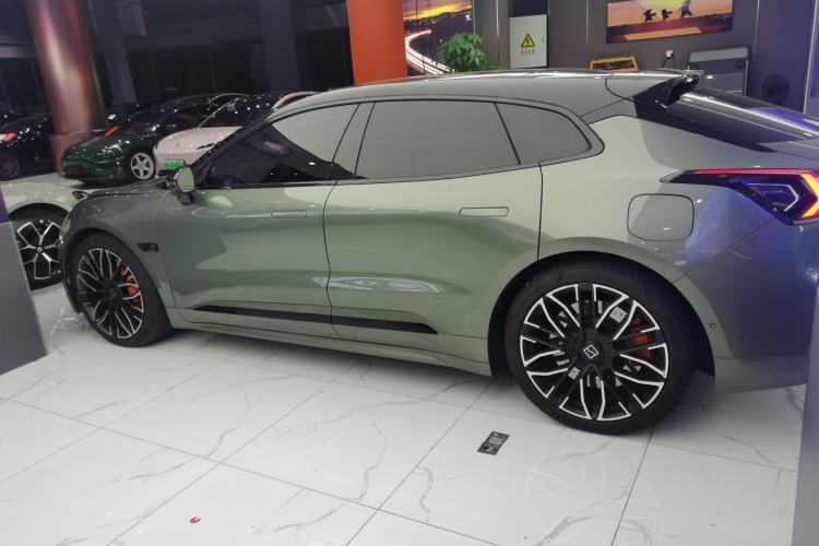 Used Zeekr 001 2024 YOU Edition 100 kWh All-Wheel Drive
