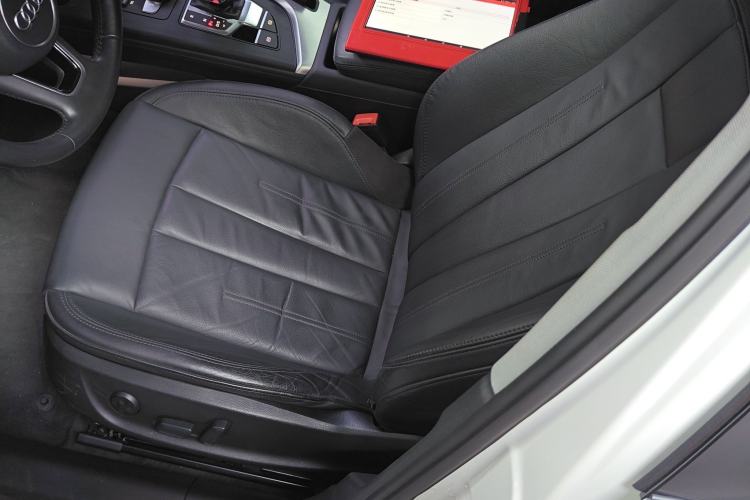 Used Audi A4L 2019 40 TFSI Fashion Edition China VI Emission Standard
