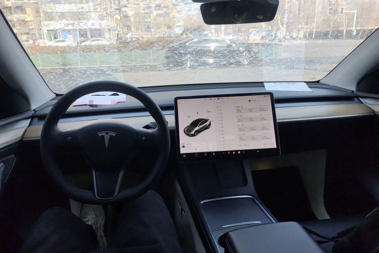 Used Tesla Model Y 2021 Standard Range Rear-Wheel Drive Version