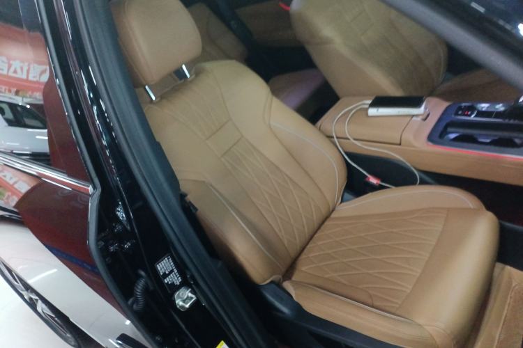 Used GAC Trumpchi GS8 2025 Linghang Series 2.0 TGDI Two-Wheel-Drive Luxury Edition 5 Seats
