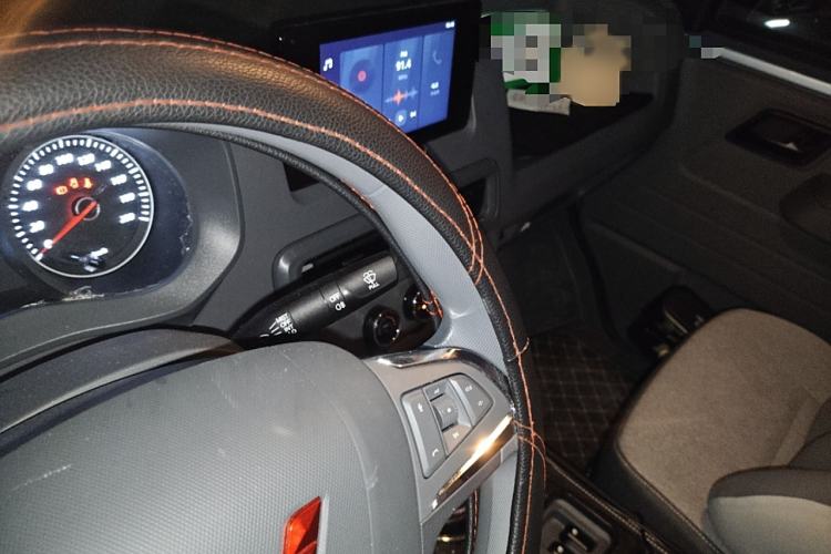 Used Wuling Yangguang 2024 300km Comfort Version with Sealed Windows 60kW
