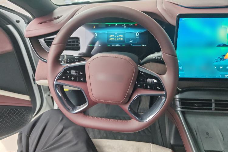 Used BYD Seal 2023 DM-i 1.5L 121km Prestige Model
